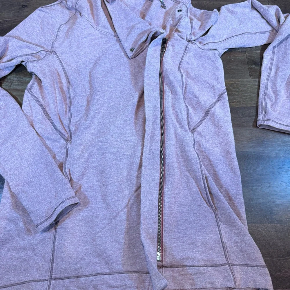 lululemon athletica Coast‎ Easy Wrap Heather Misty Merlot, Size 4